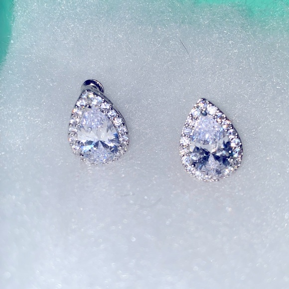 Bridal Cubic zirconia drop sterling silver earrings - Picture 3 of 8